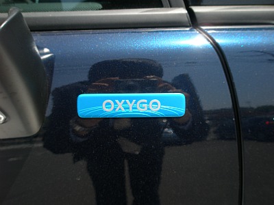 外へ飛び出したくなる車