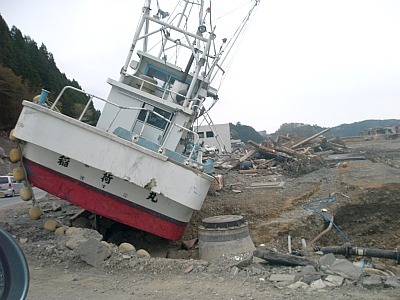 支援車両＠気仙沼