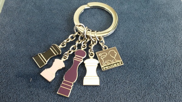 カラフルな仲間が増えました！