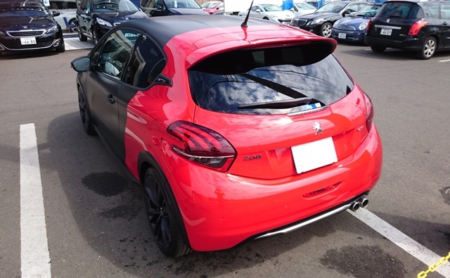 208GTi by PEUGEOT SPORT