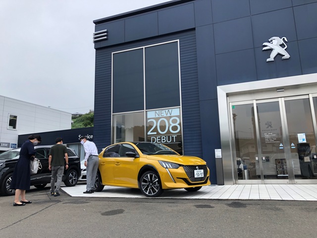 プジョーNEW208アンコールフェア開催中！！